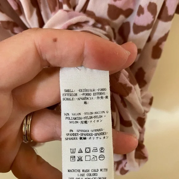 Free People Meg's Blouse Pink Leopard Cropped Top Size XS Mesh Pleated - Picture 4 of 10